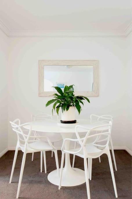 Апартаменти Harbourside Style, 2 Bed, A/C, Pool -Elizabeth Bay Сідней Екстер'єр фото